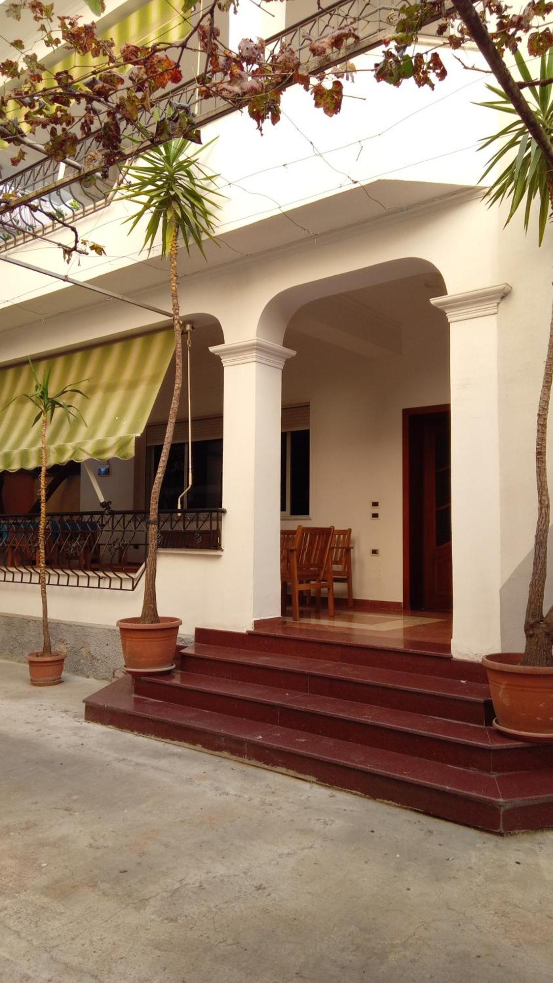 Mandarine Hostel 地拉那 外观 照片