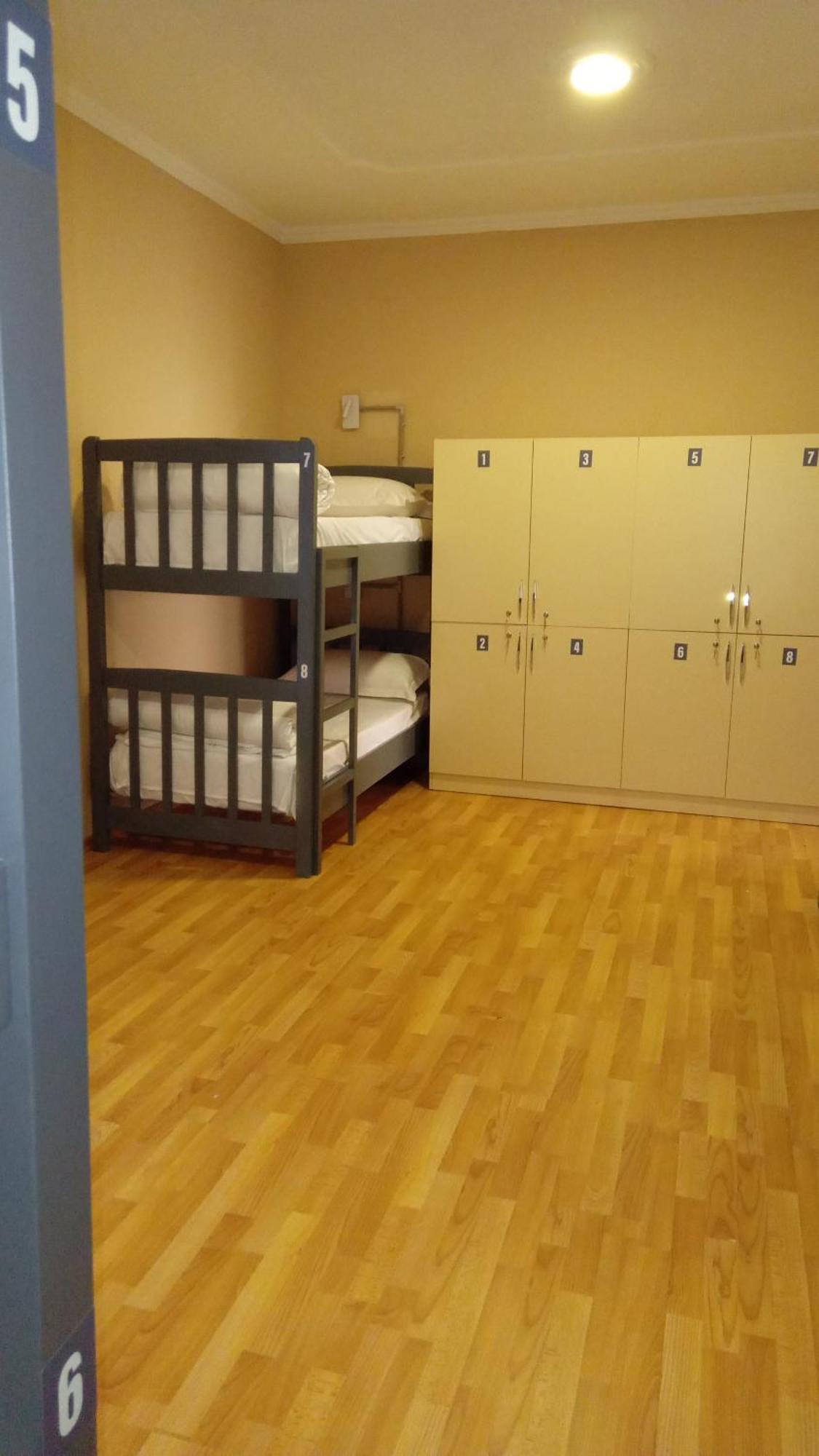 Mandarine Hostel 地拉那 外观 照片