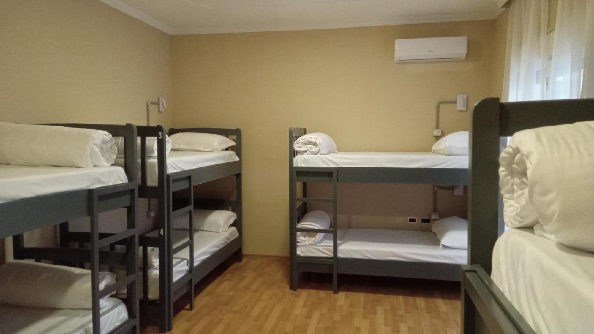 Mandarine Hostel 地拉那 外观 照片