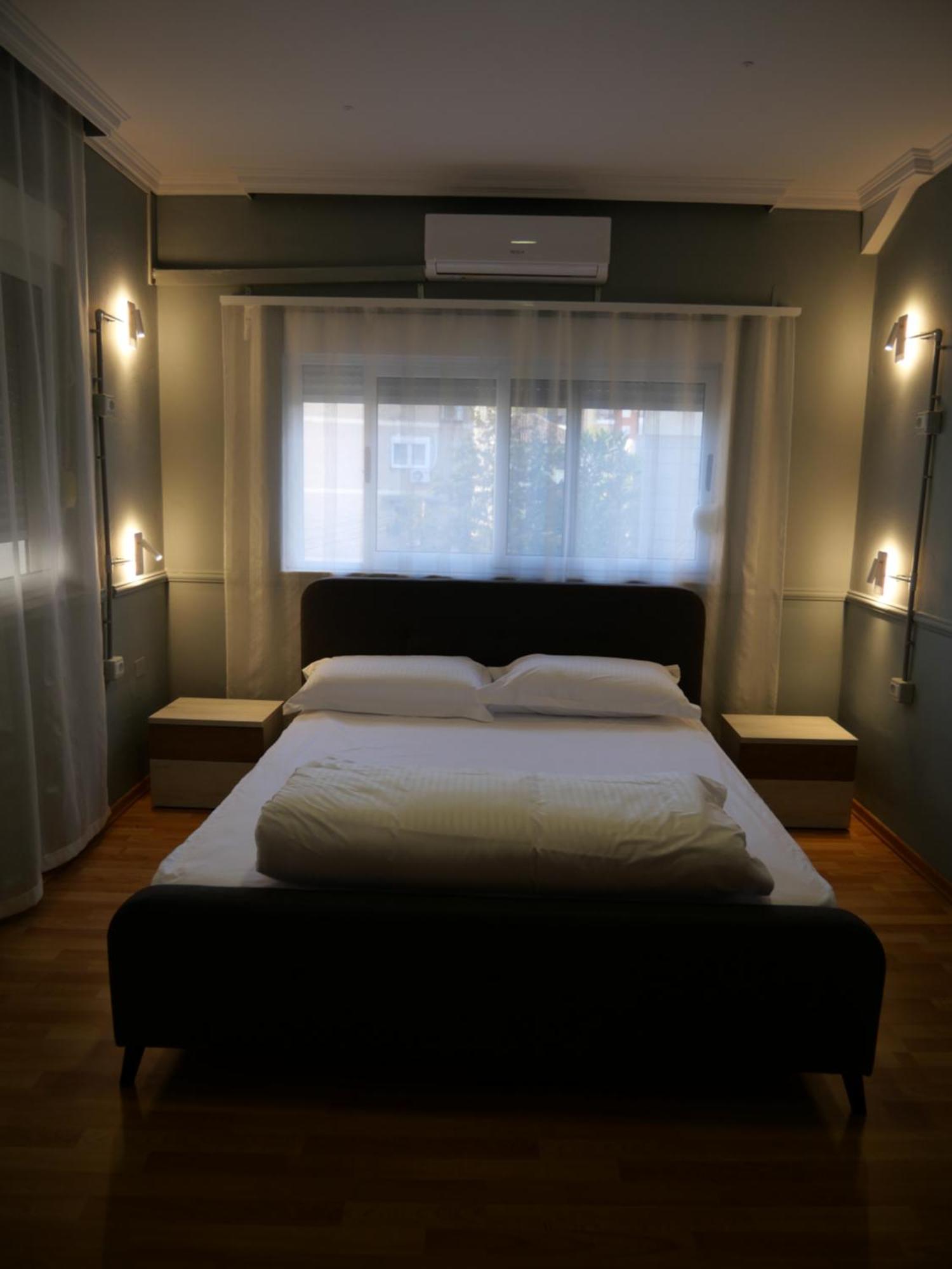 Mandarine Hostel 地拉那 外观 照片