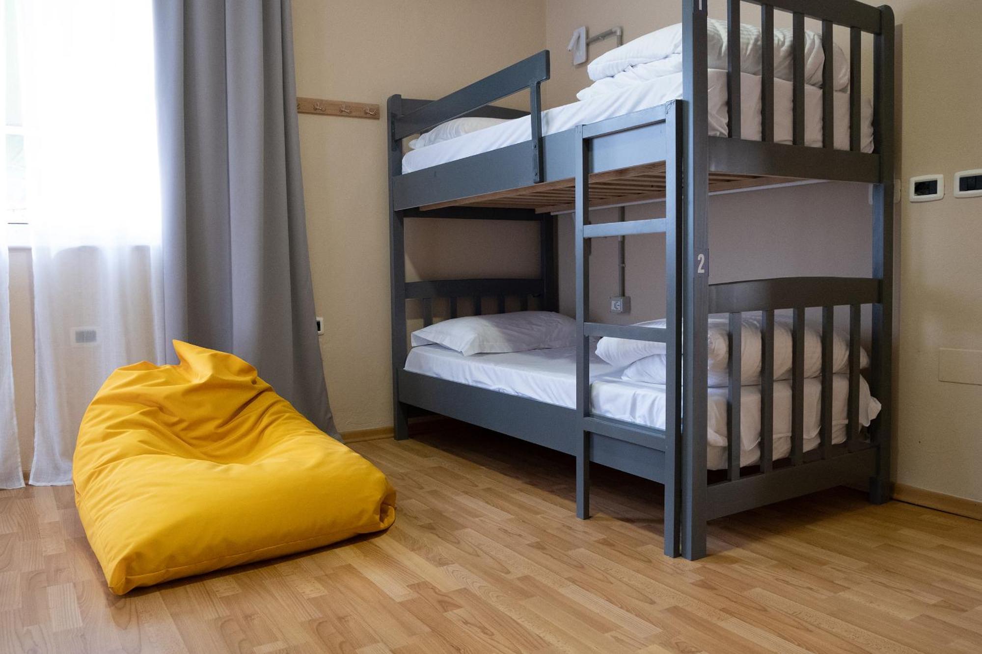 Mandarine Hostel 地拉那 外观 照片
