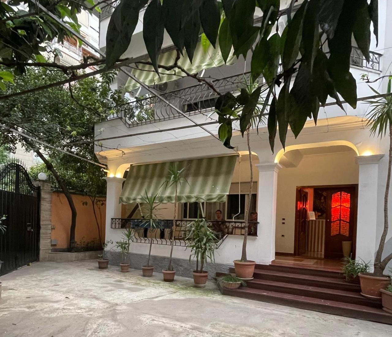 Mandarine Hostel 地拉那 外观 照片