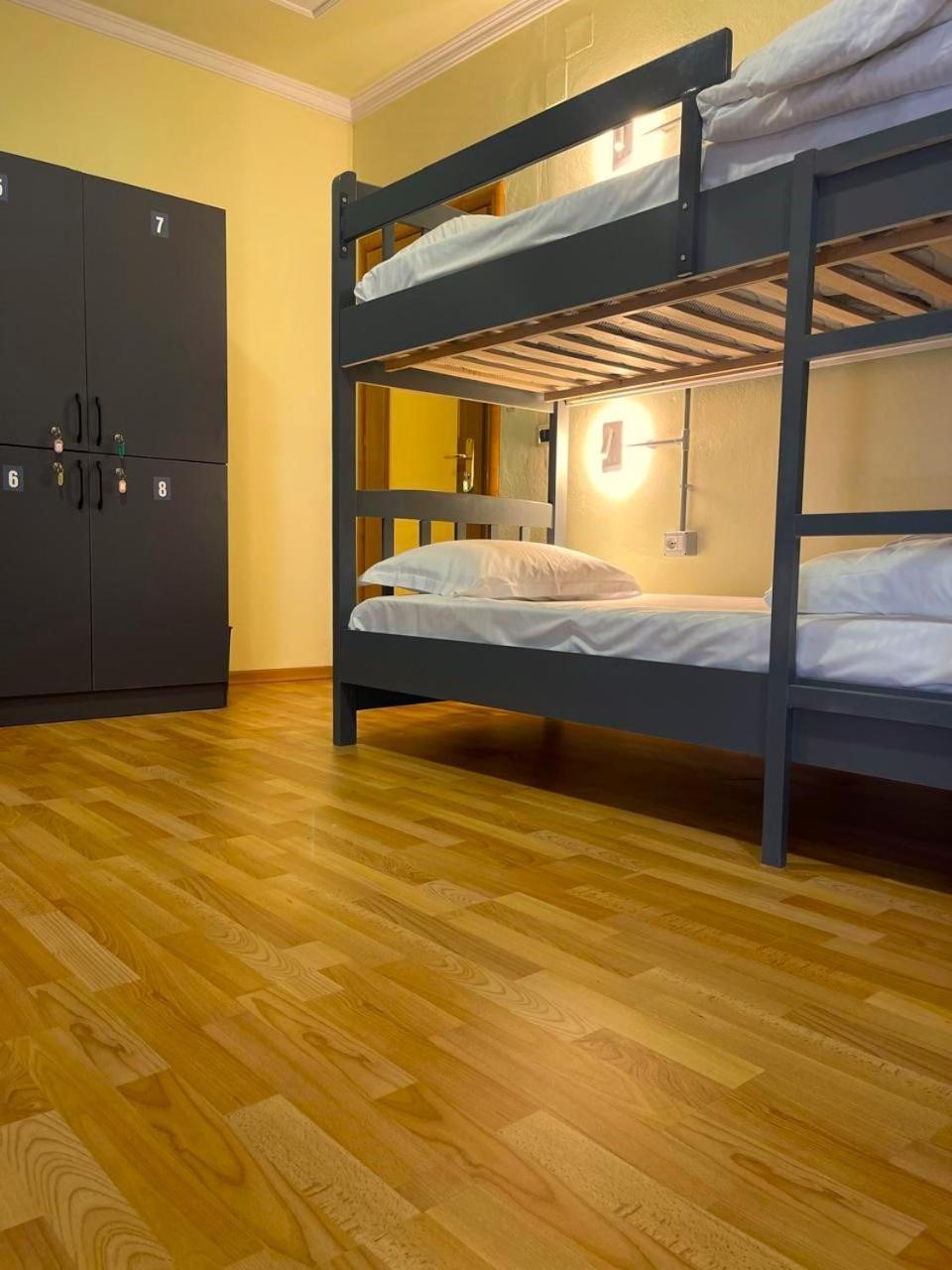 Mandarine Hostel 地拉那 外观 照片