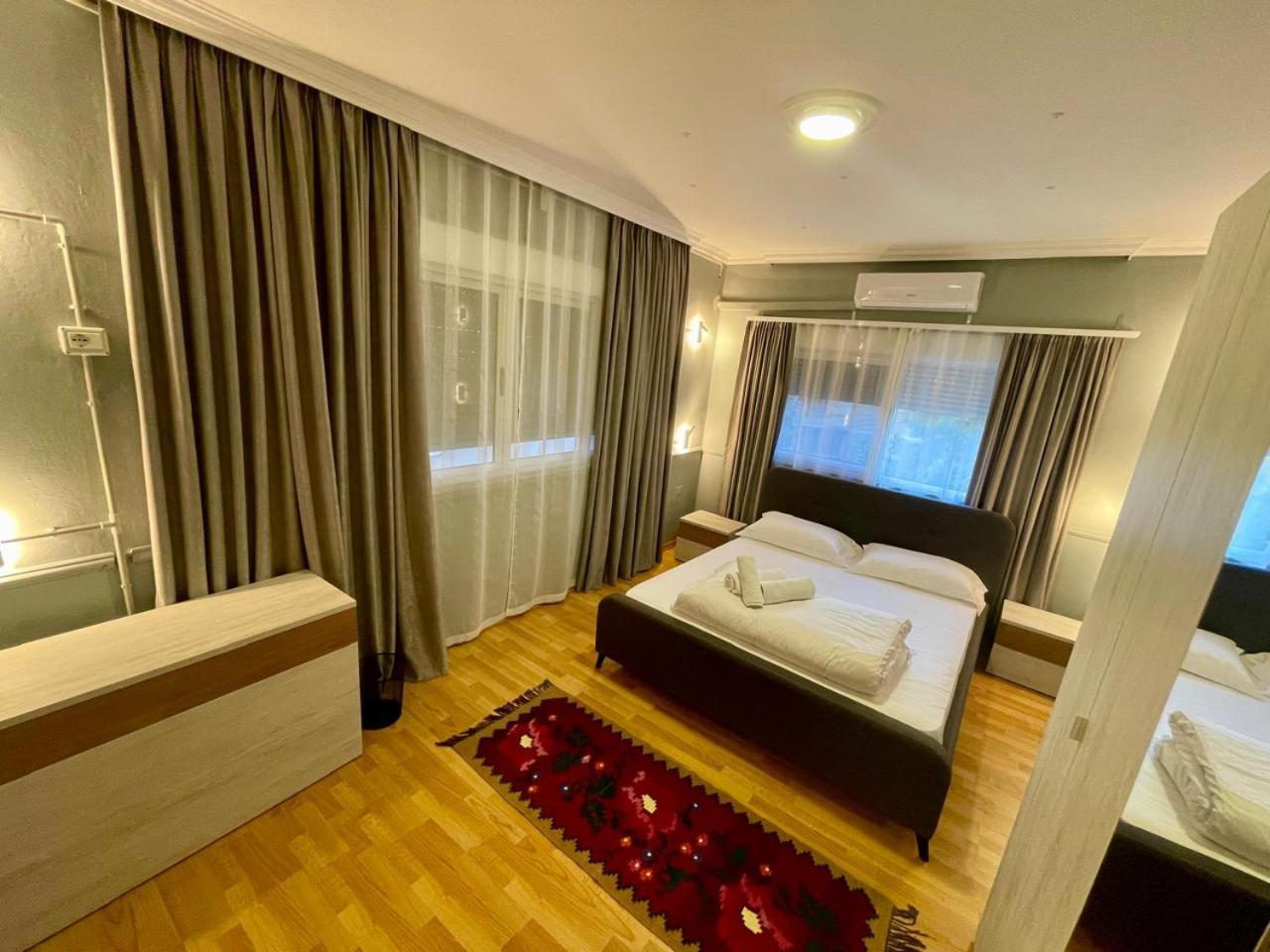 Mandarine Hostel 地拉那 外观 照片
