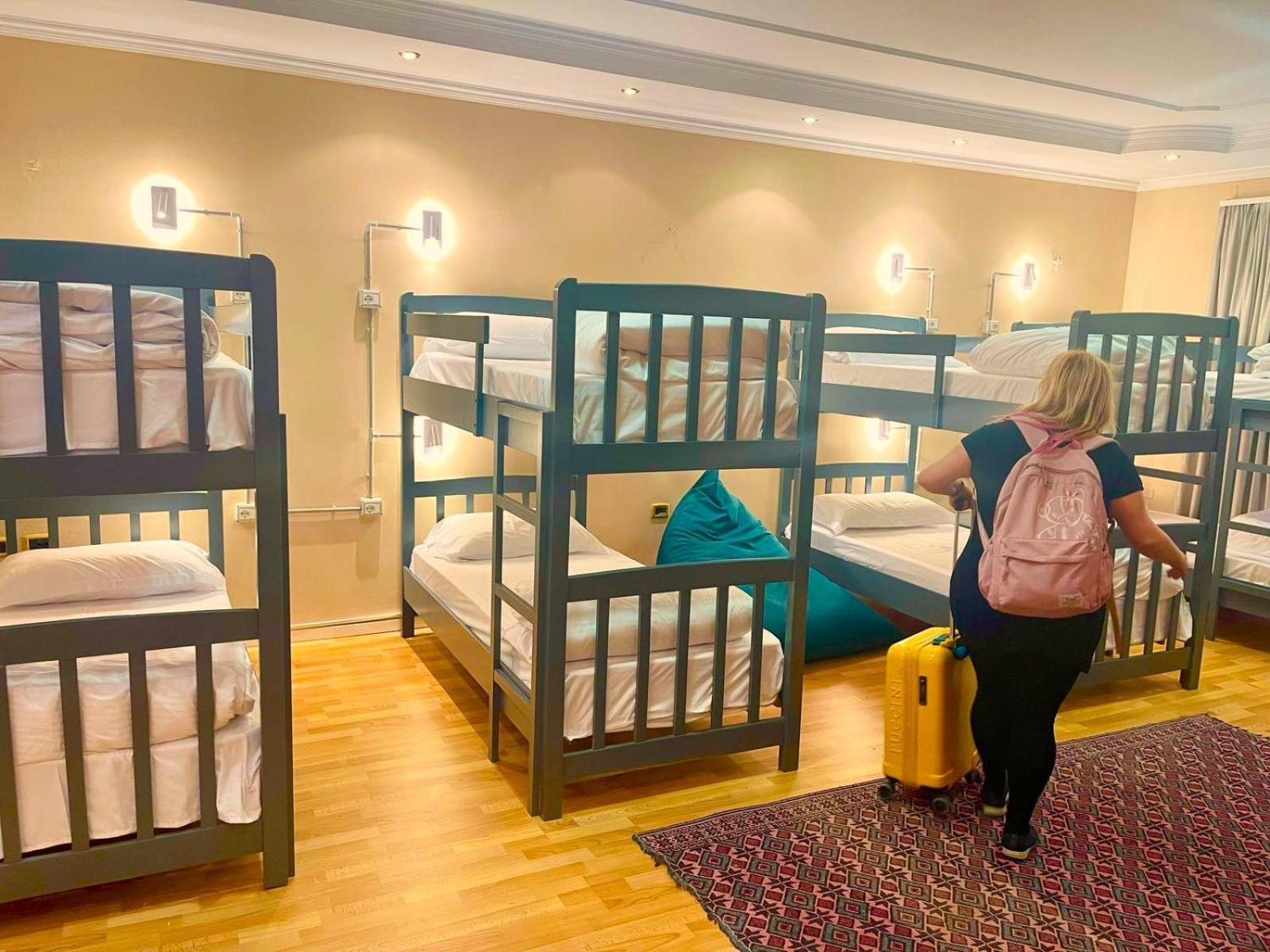 Mandarine Hostel 地拉那 外观 照片